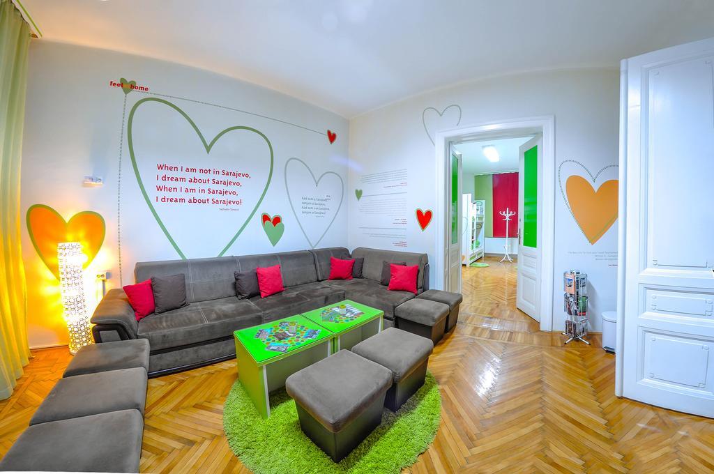 Hostel For Me ซาราเยโว ภายนอก รูปภาพ