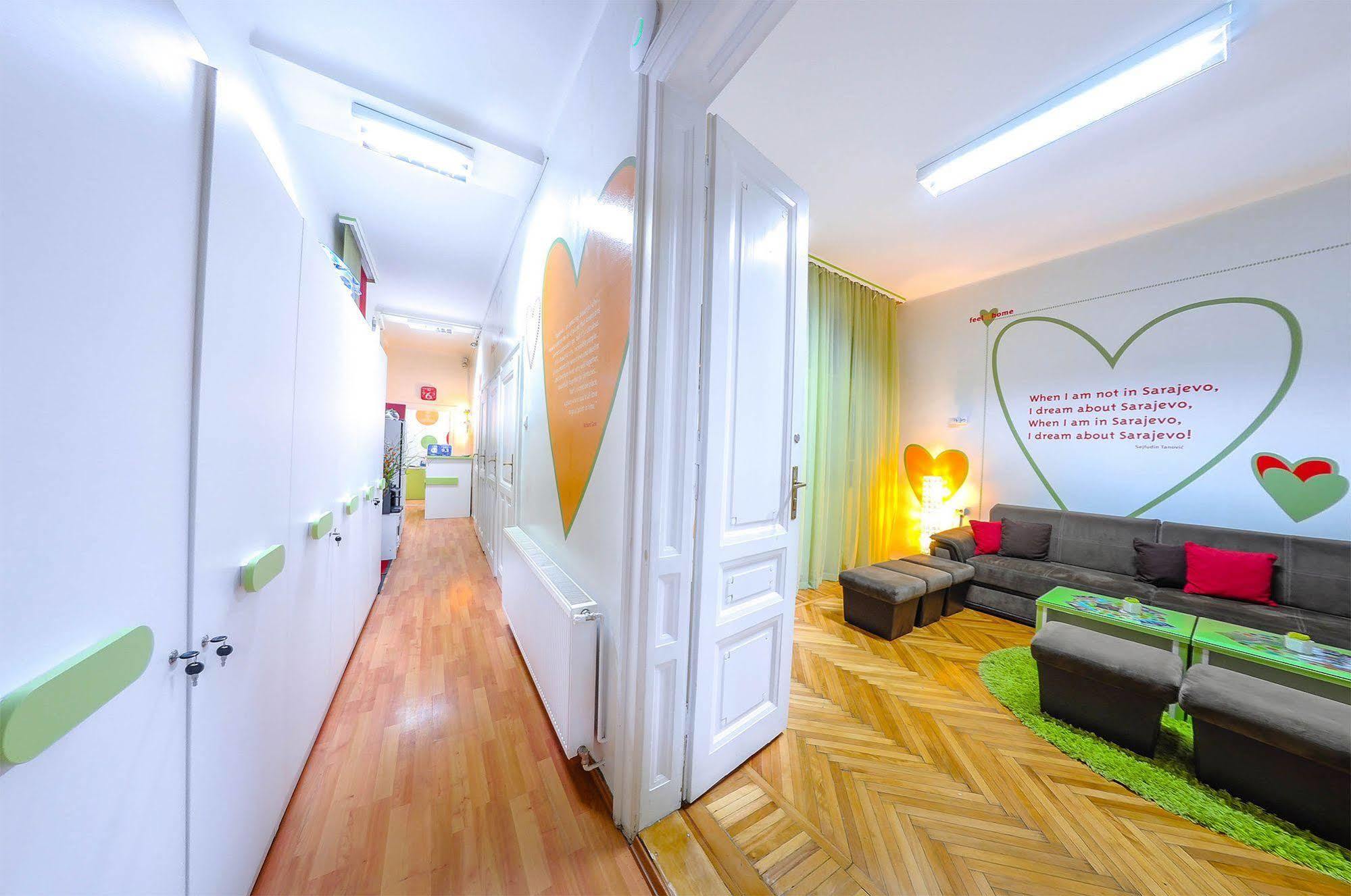 Hostel For Me ซาราเยโว ภายนอก รูปภาพ